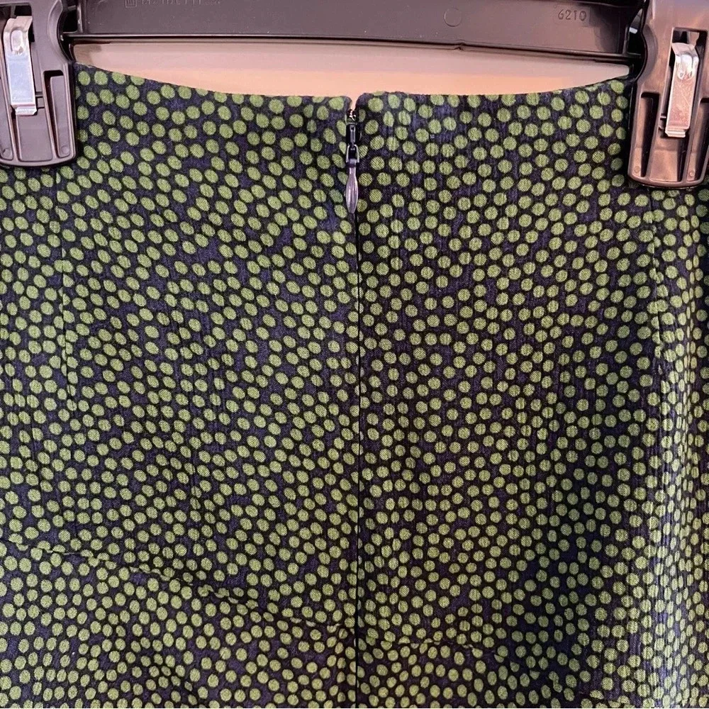 NEW BODEN Virginia Green and Navy Cluster Spot Skirt Size 4 - Picture 6 of 8